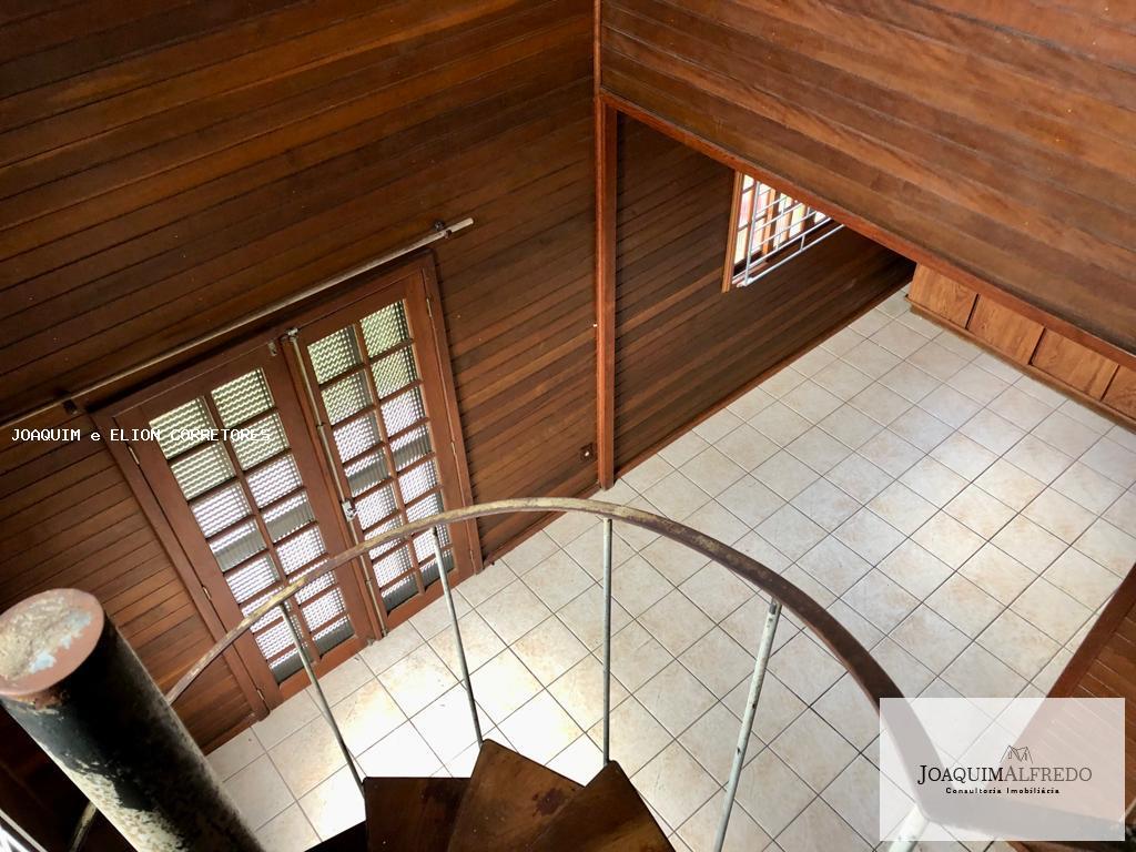 Casa à venda com 3 quartos, 190m² - Foto 17