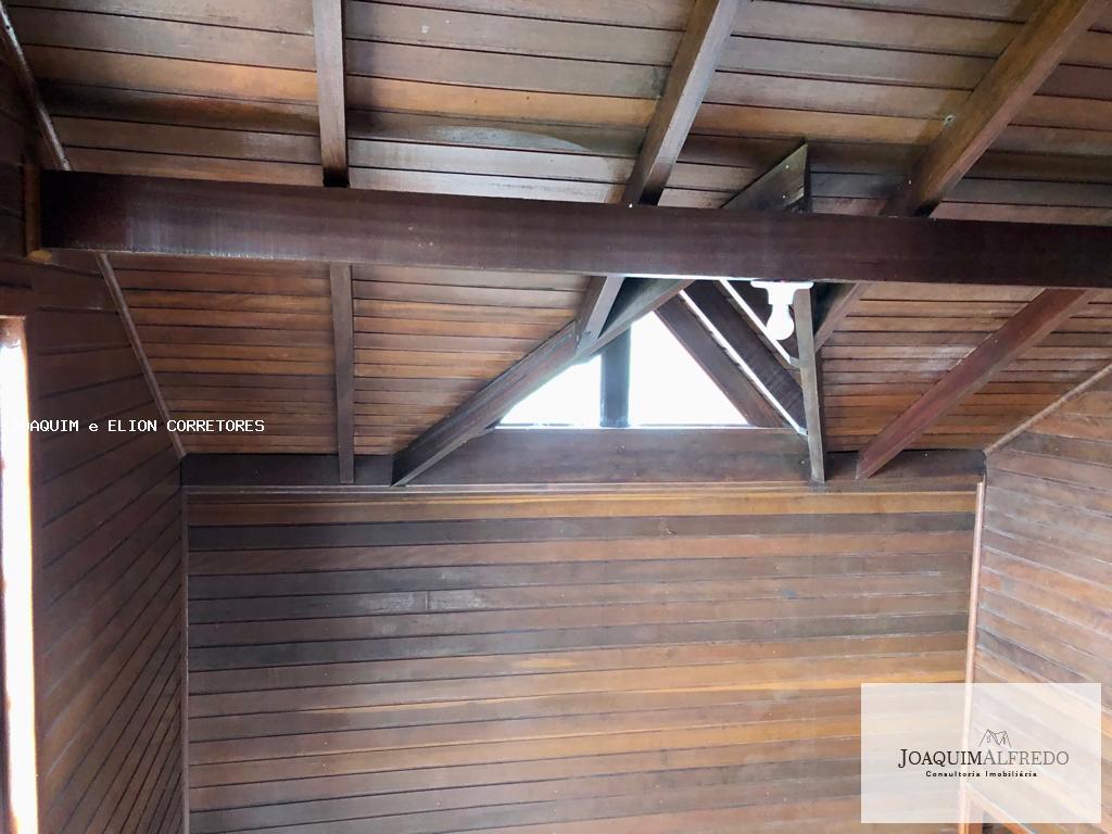 Casa à venda com 3 quartos, 190m² - Foto 16