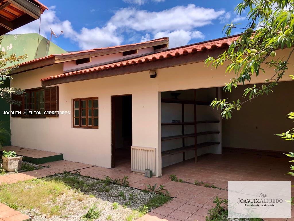 Casa à venda com 3 quartos, 190m² - Foto 34