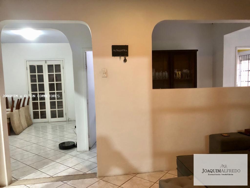 Casa, 4 quartos, 206 m² - Foto 4