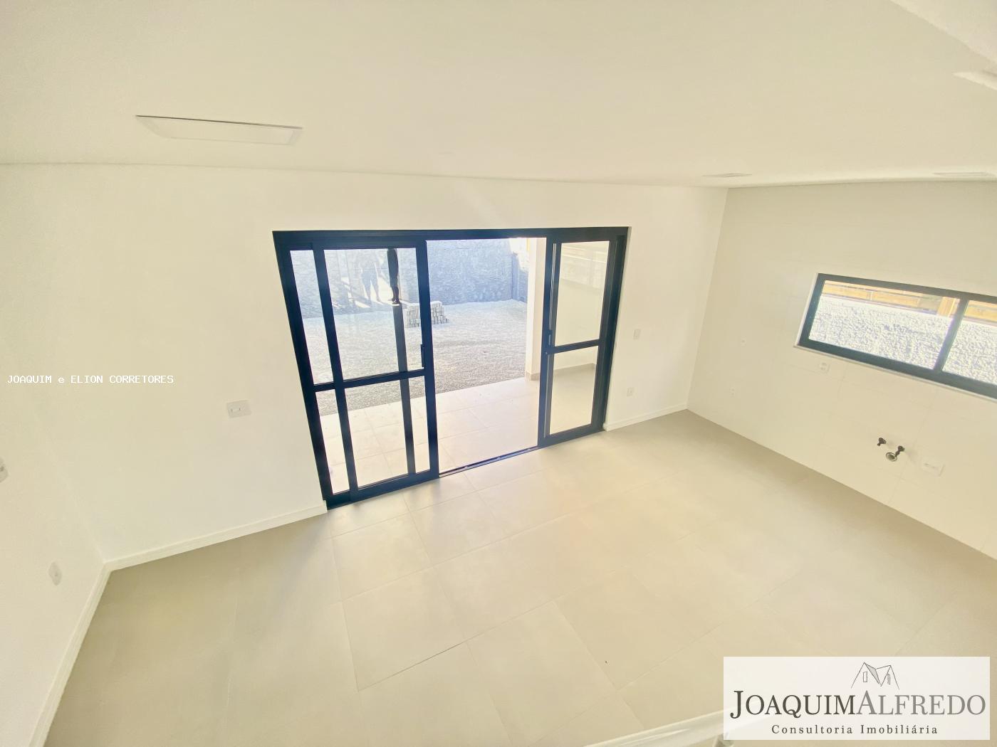 Casa à venda com 3 quartos, 132m² - Foto 8