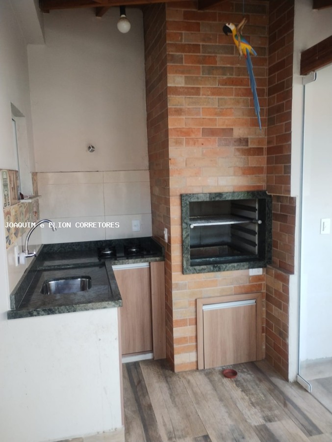 Casa à venda com 2 quartos, 163m² - Foto 14