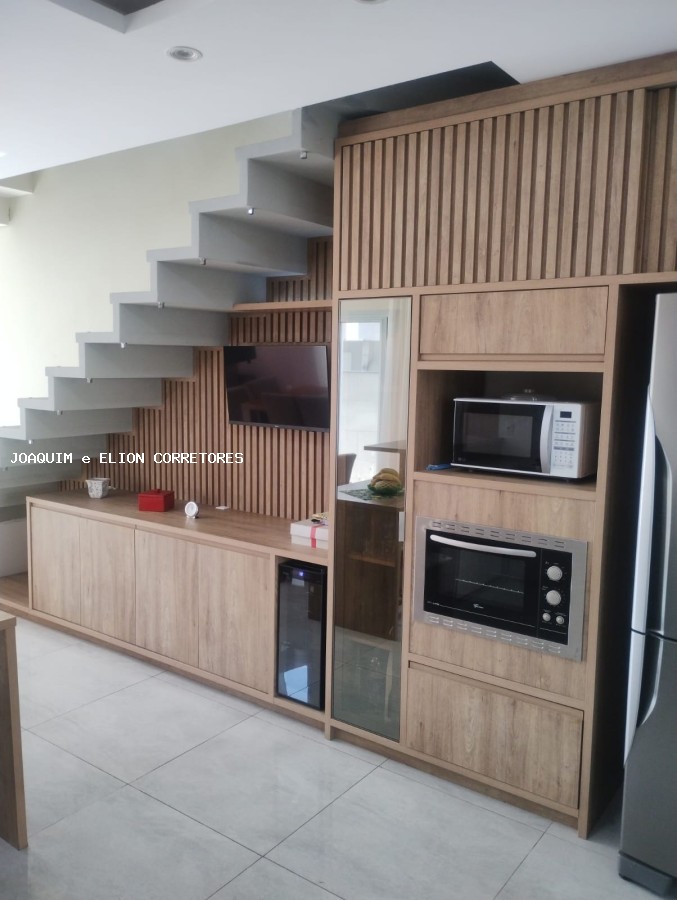 Casa à venda com 2 quartos, 163m² - Foto 3