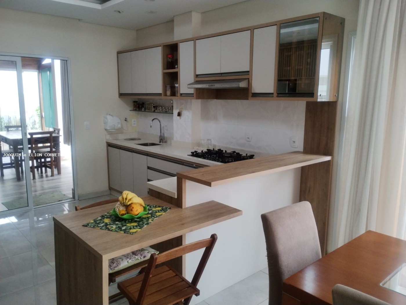 Casa à venda com 2 quartos, 163m² - Foto 4