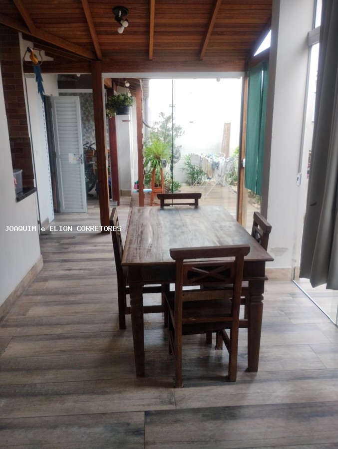 Casa à venda com 2 quartos, 163m² - Foto 13