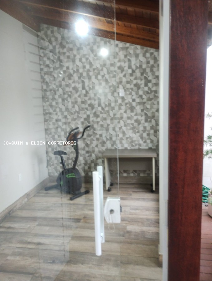 Casa à venda com 2 quartos, 163m² - Foto 17