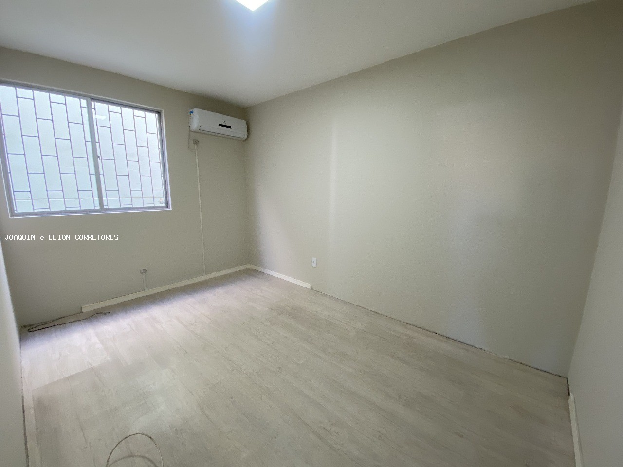 Apartamento à venda com 3 quartos, 87m² - Foto 8
