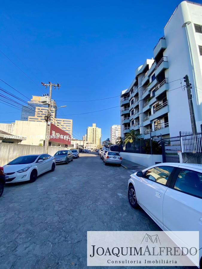 Apartamento à venda com 3 quartos, 155m² - Foto 18