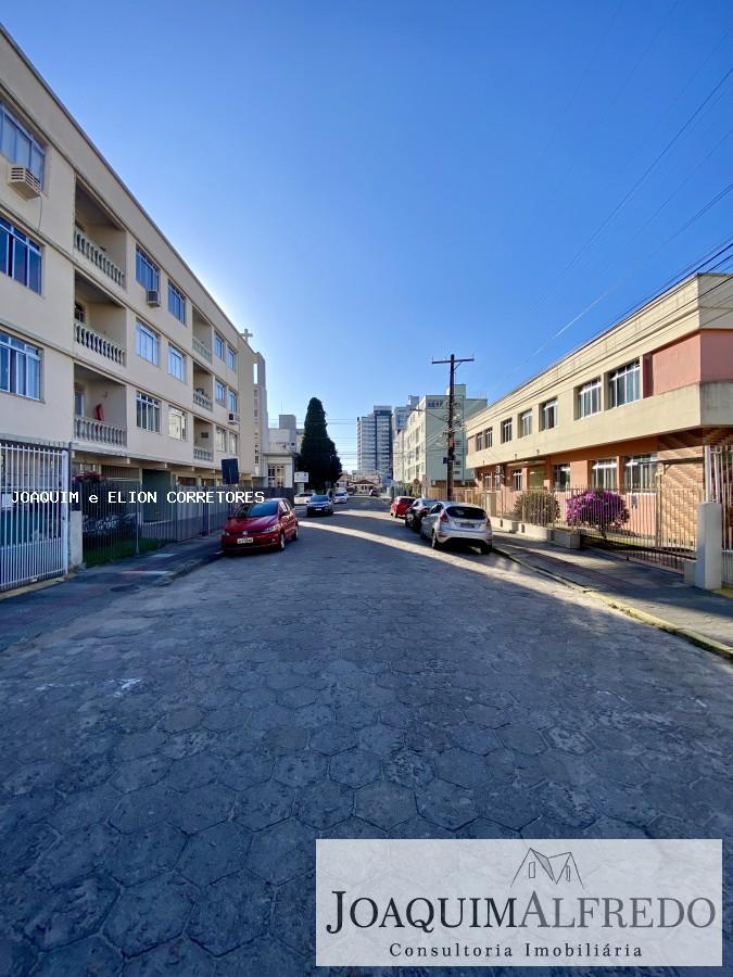 Apartamento à venda com 3 quartos, 155m² - Foto 19
