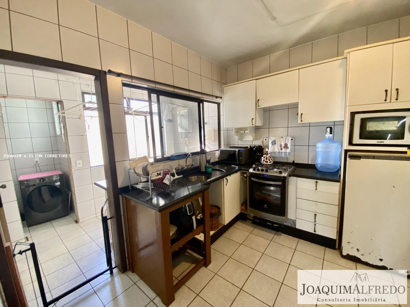 Apartamento à venda com 3 quartos, 155m² - Foto 11