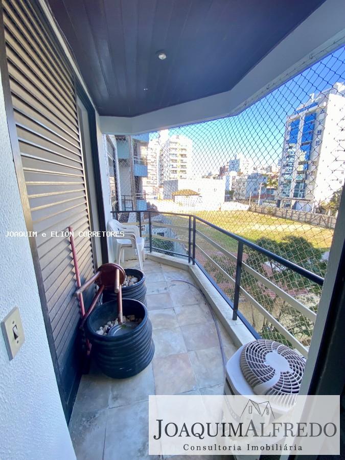 Apartamento à venda com 3 quartos, 155m² - Foto 3