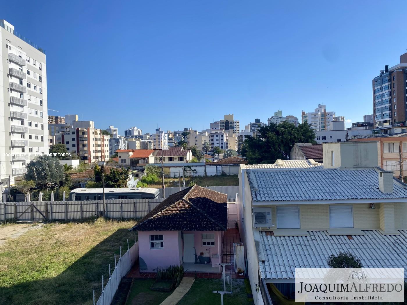 Apartamento à venda com 3 quartos, 155m² - Foto 4