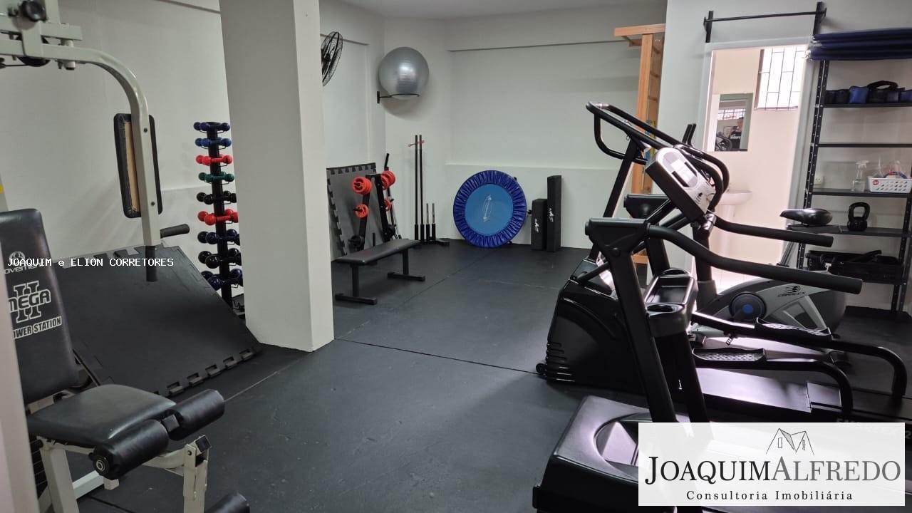 Apartamento à venda com 3 quartos, 155m² - Foto 21