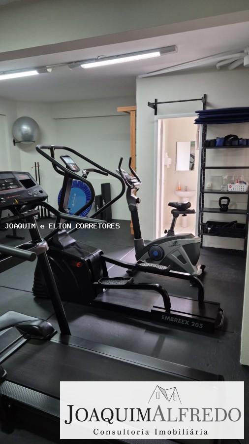 Apartamento à venda com 3 quartos, 155m² - Foto 22