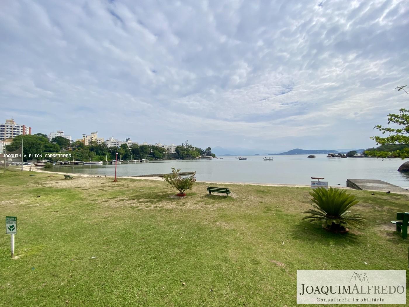 Casa, 5 quartos, 216 m² - Foto 4