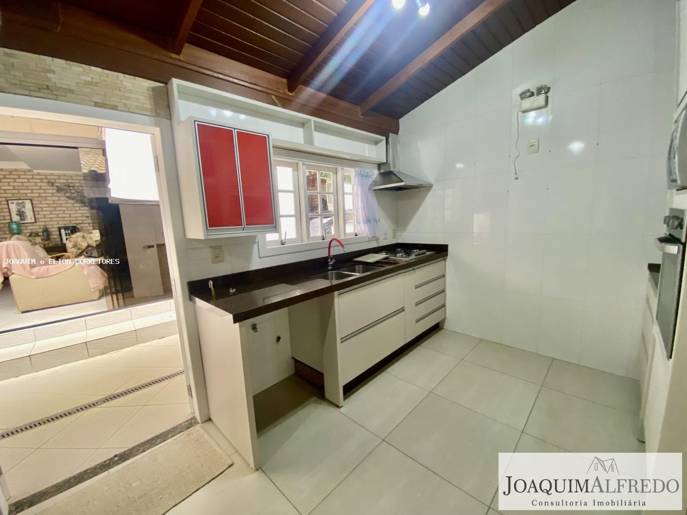 Casa, 3 quartos, 305 m² - Foto 29